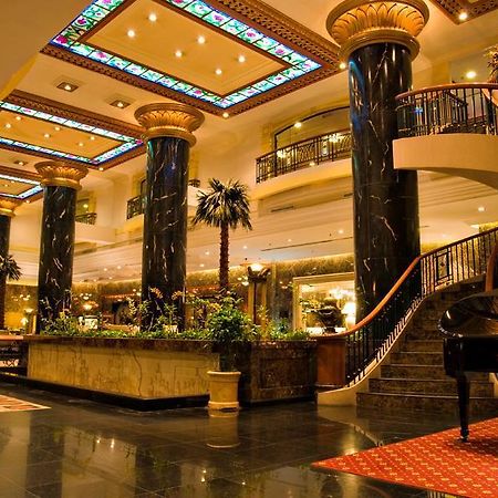 קוצ'ינג The Apartments At Merdeka Palace Hotel מראה חיצוני תמונה