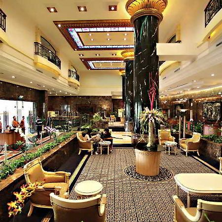 קוצ'ינג The Apartments At Merdeka Palace Hotel מראה חיצוני תמונה